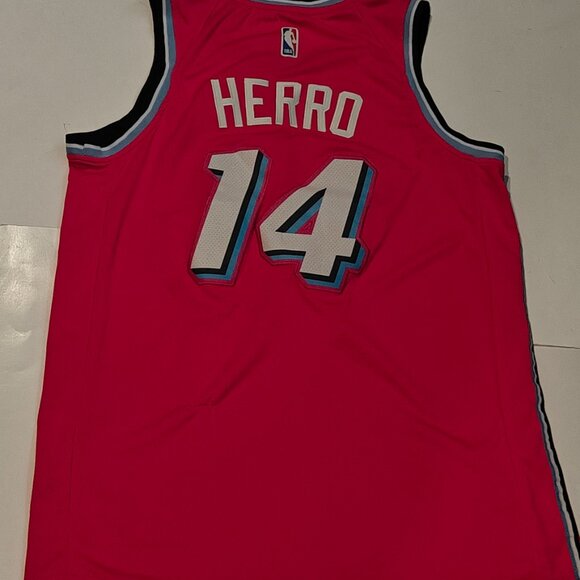 Nike Miami Heat Tyler Herro Vice City Edition Jersey NBA Swingman Pink Size 48 - Picture 12 of 15